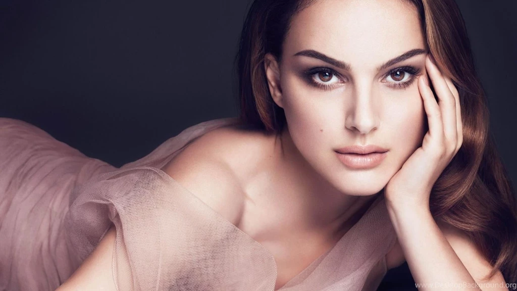 Free 3D Wallpapers Download: Male & Female Celebrity HD Wallpapers