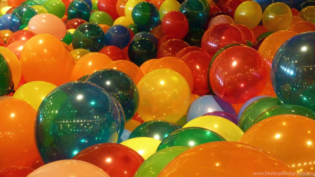 MLeWallpapers.com Balloons