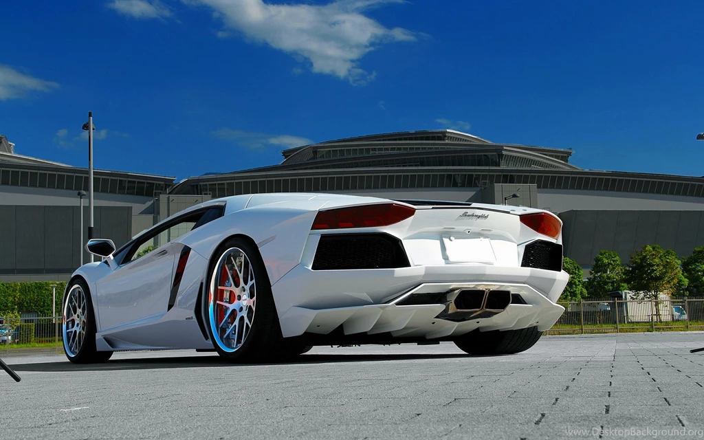 2880x1800 White Aventador Wallpapers