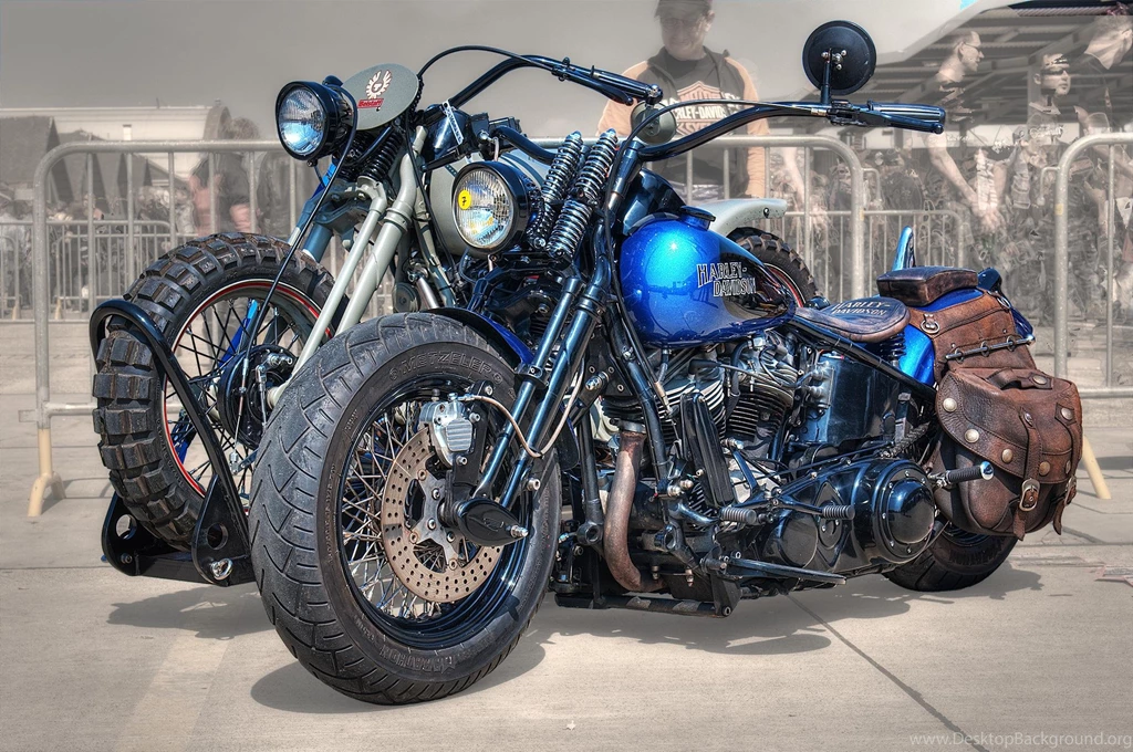 Nice Bike Harley Davidson Park Beside The Road HD Photo >> HD ...