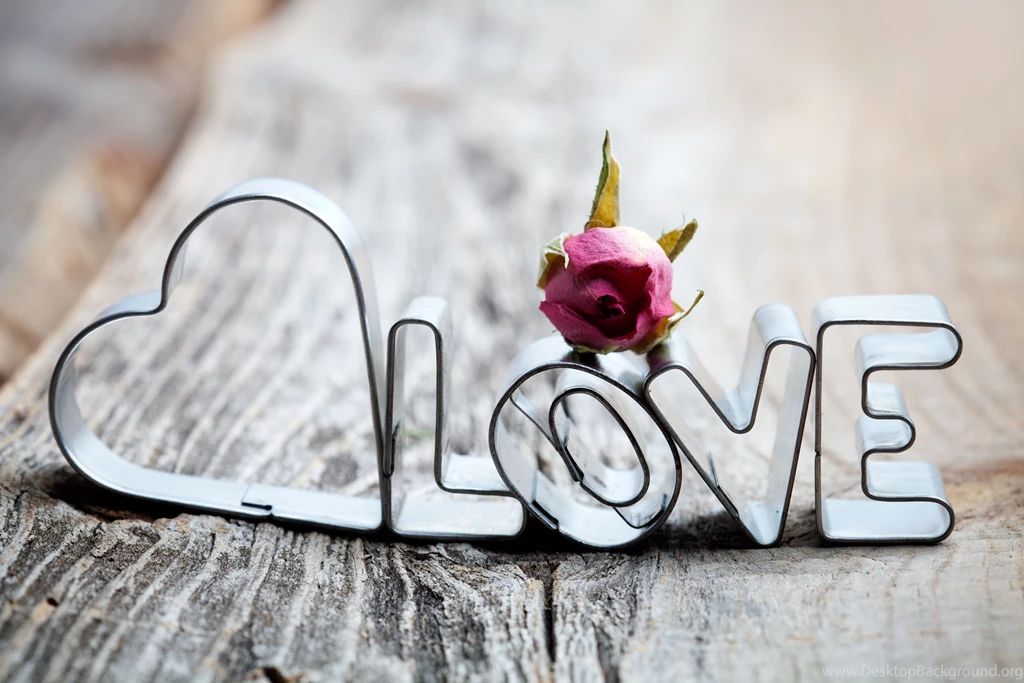 The Word Love Metal Wallpapers And Images Wallpapers, Pictures ...