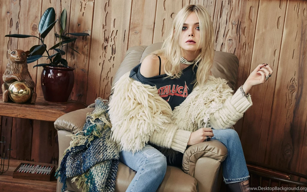 Elle Fanning New Wallpapers