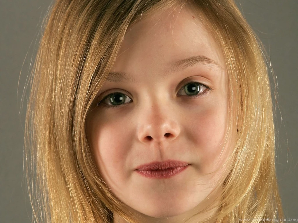 Wallpaper: Wallpapers Elle Fanning