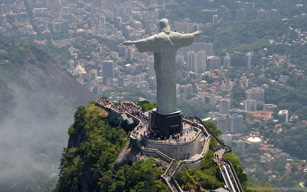 Christ the redeemer 37573 2880x1800.jpg