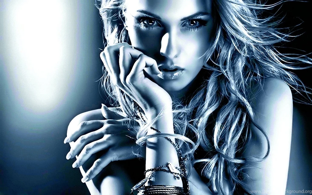 19093 Women HD Wallpapers
