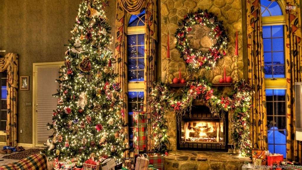 Beautiful Christmas Tree By The Fireplace Wallpapers Holiday ...