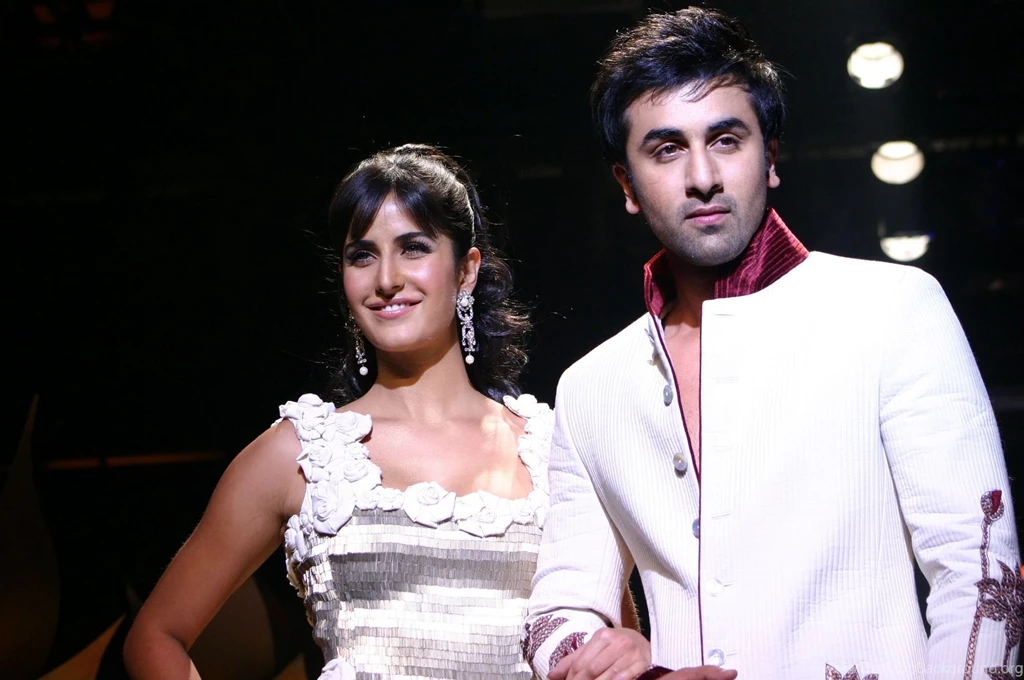Katrina kaif and ranbir kapoor wallpaper.jpg