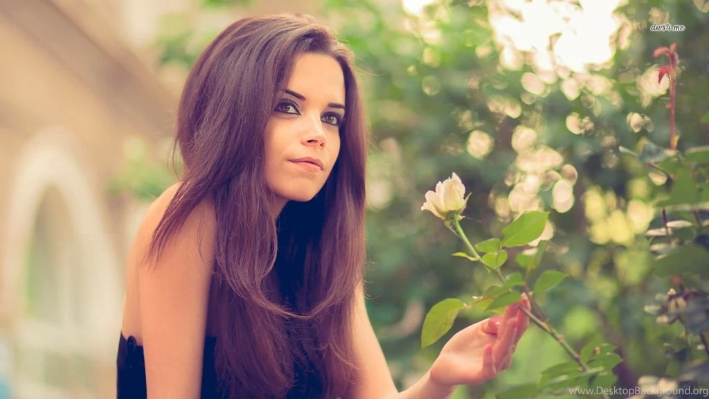 Sweet Girl With Long Hair Wallpapers Girl Wallpapers