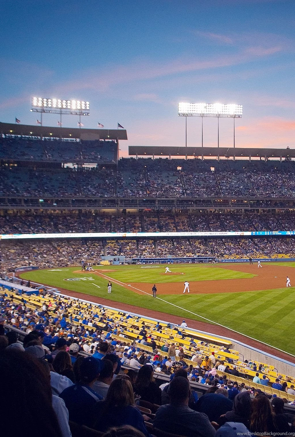 Apple_wallpaper_la dodgers stadium_iphone5_parallax.jpg