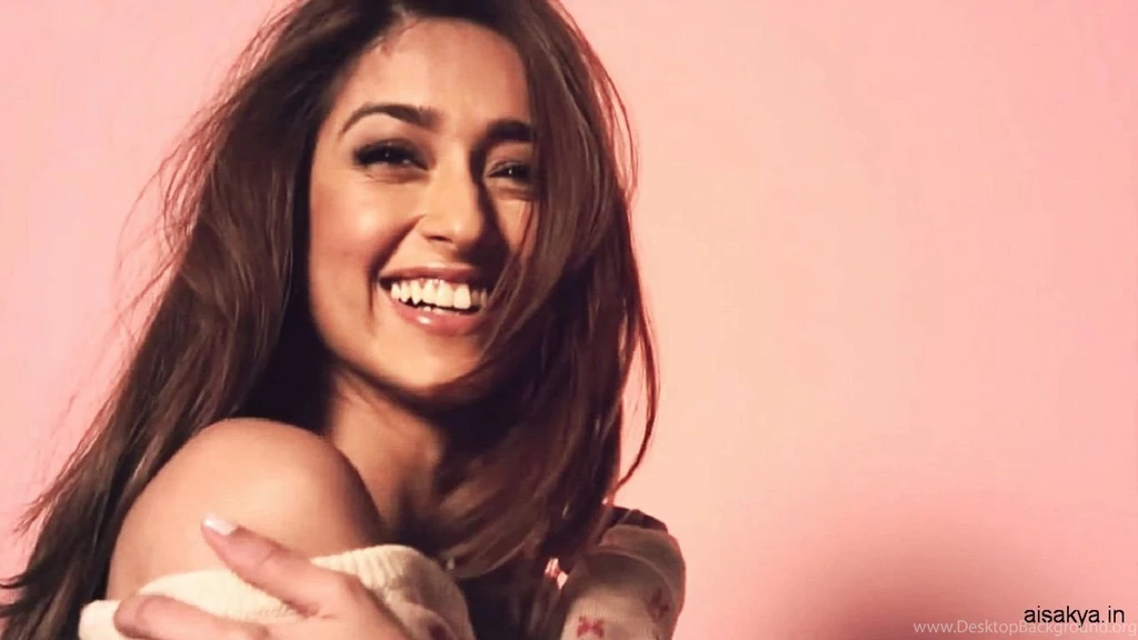 Anushka Vanishes And IlEANA Transpires In Kohli S Ad World