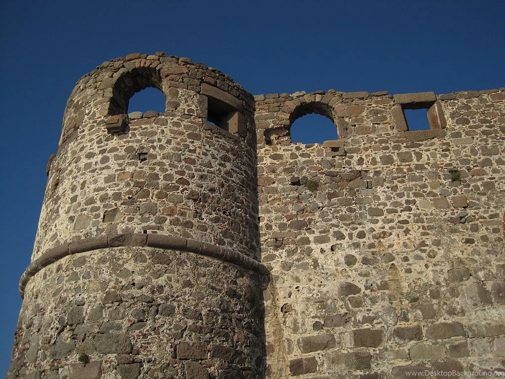 File:Mithymna (Molivos) Castle Wall, Mithymna, Lesbos, Greece.jpg ...