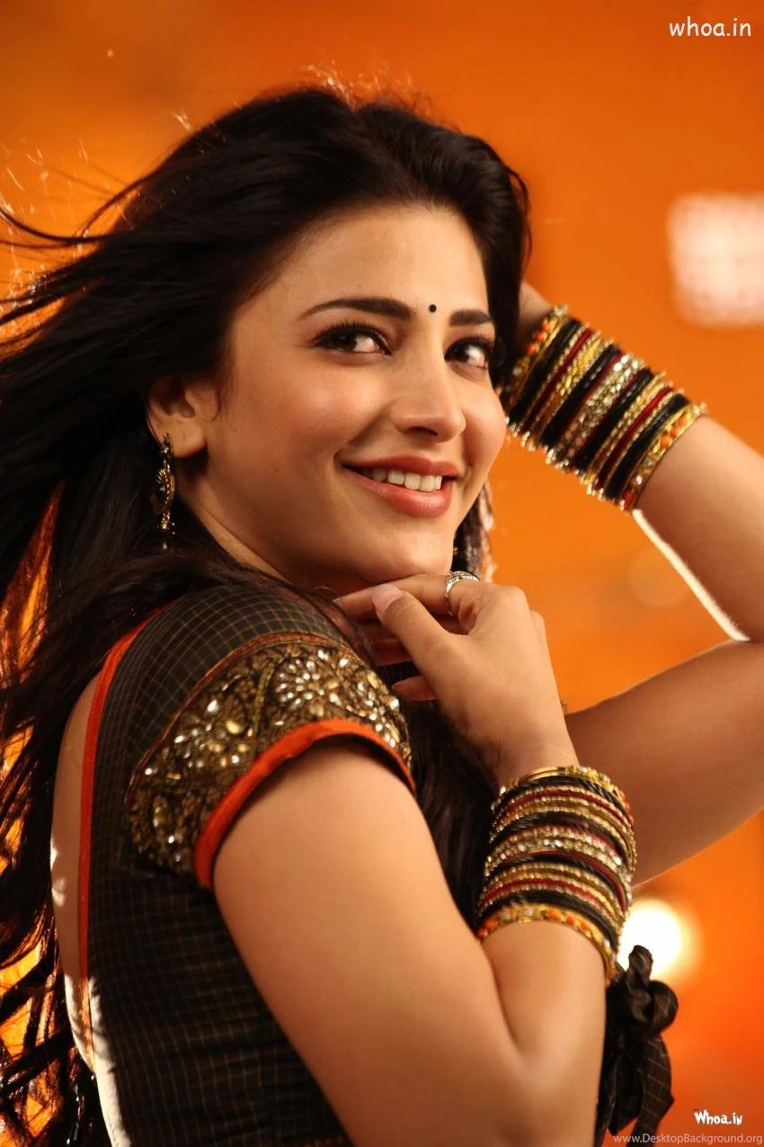 Shruti Hassan Cute Close Up Hd Wallpapers