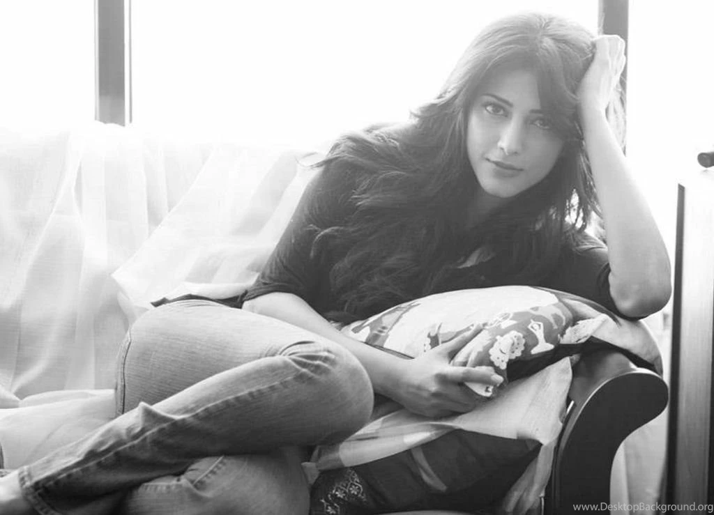 Download Beautiful Shruthi Hassan 2014 Photos In Saree Wallpapers ...