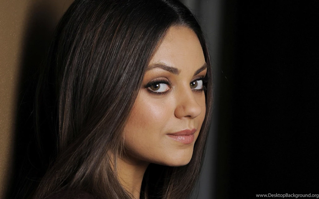 Mila Kunis Wallpapers