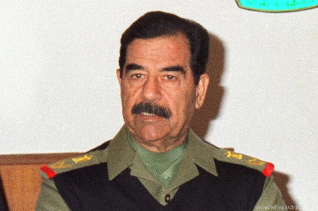 Saddam Hussein Photo 890x668px