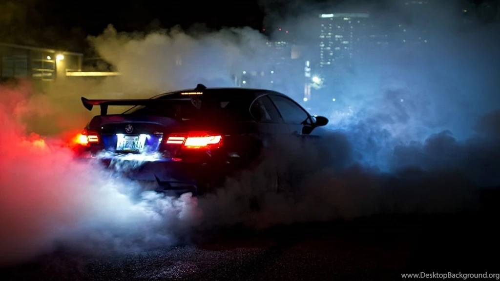1366x768 Bmw M3 E92 Burnout Wallpapers