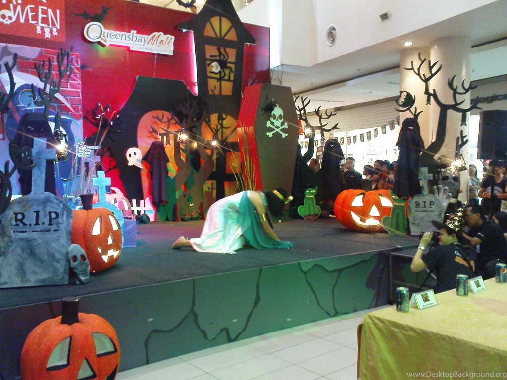 Stop My Suffering: Halloween 2010