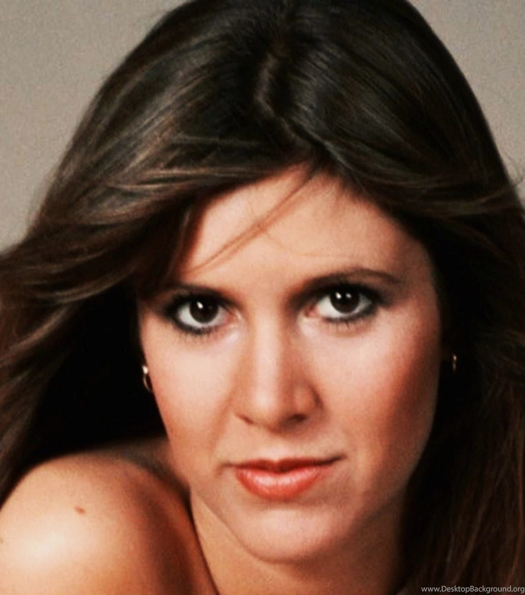 Carrie fisher 4c8319ae2f09082c2e4d182046d01339 large 343381.jpg