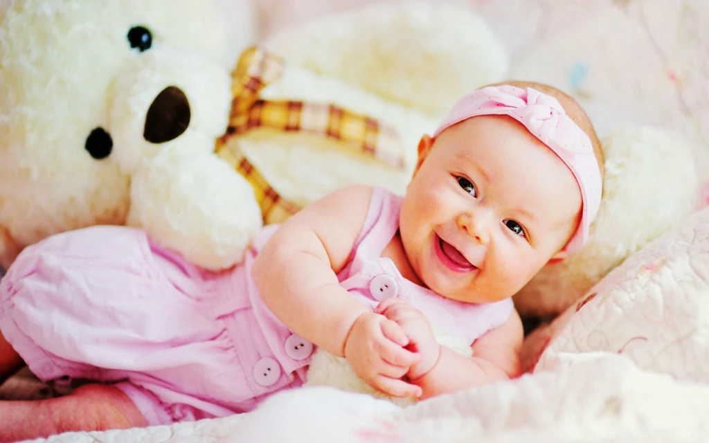 Cute Baby With Teddy Desktop Wallpapers