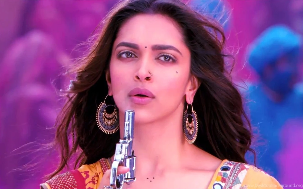 Beautiful And Normal Face Of Bollywood Actress Deepika Padukone HD ...