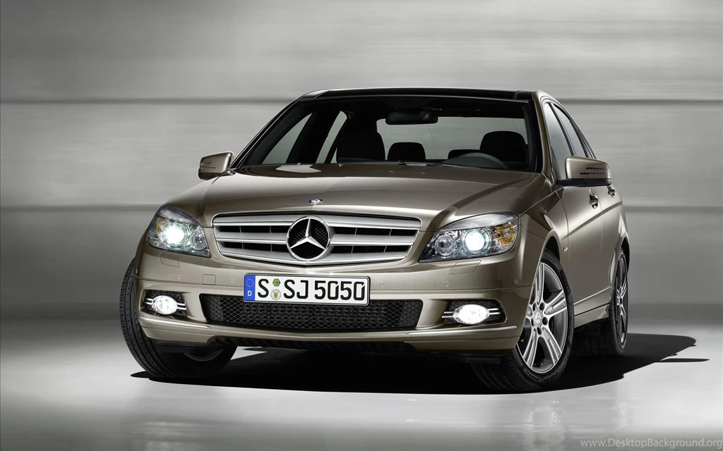 Mercedes Benz C Class Wallpaper1.jpg