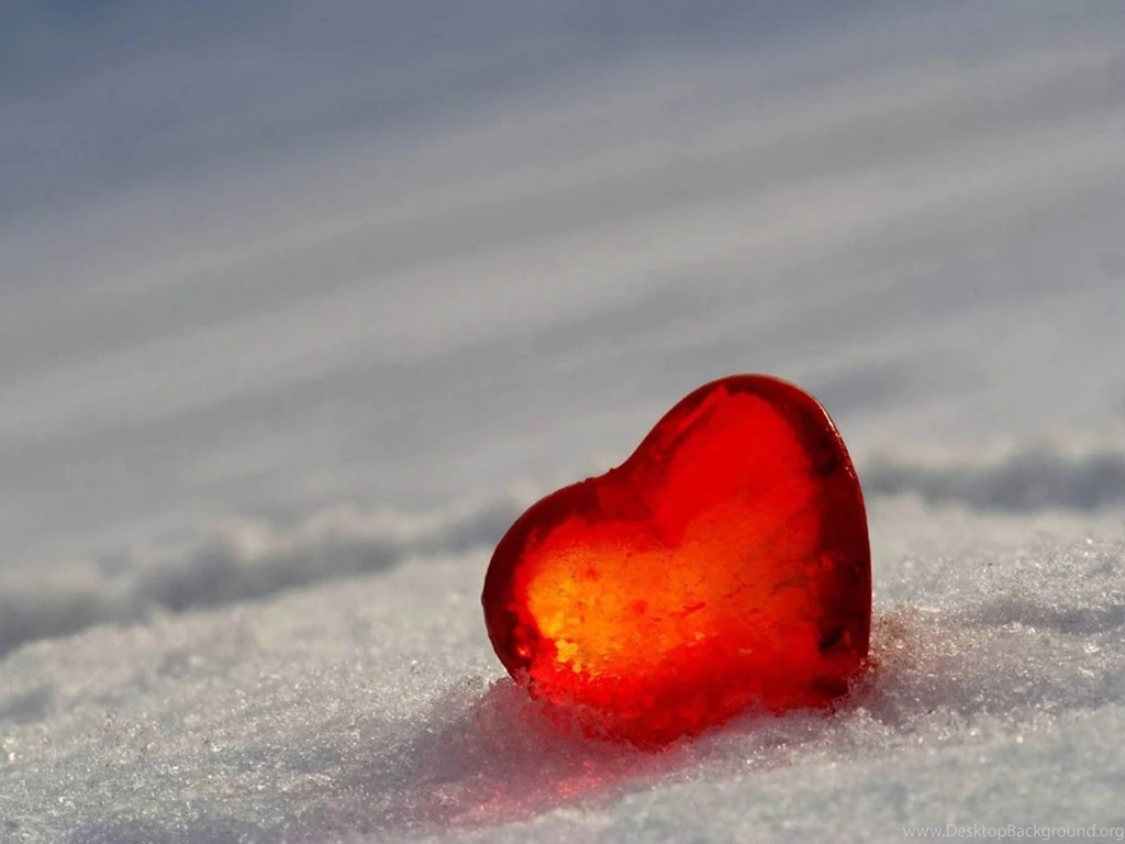 Wallpapers: Crystal Red Hearts