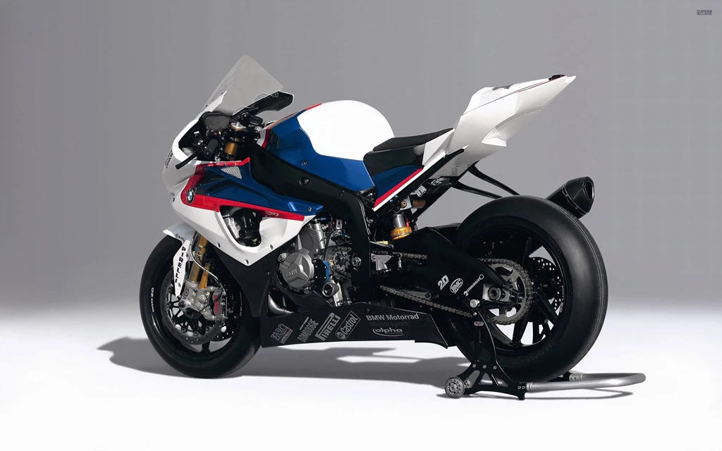 Bmw s1000rr 30107 2880x1800.jpg