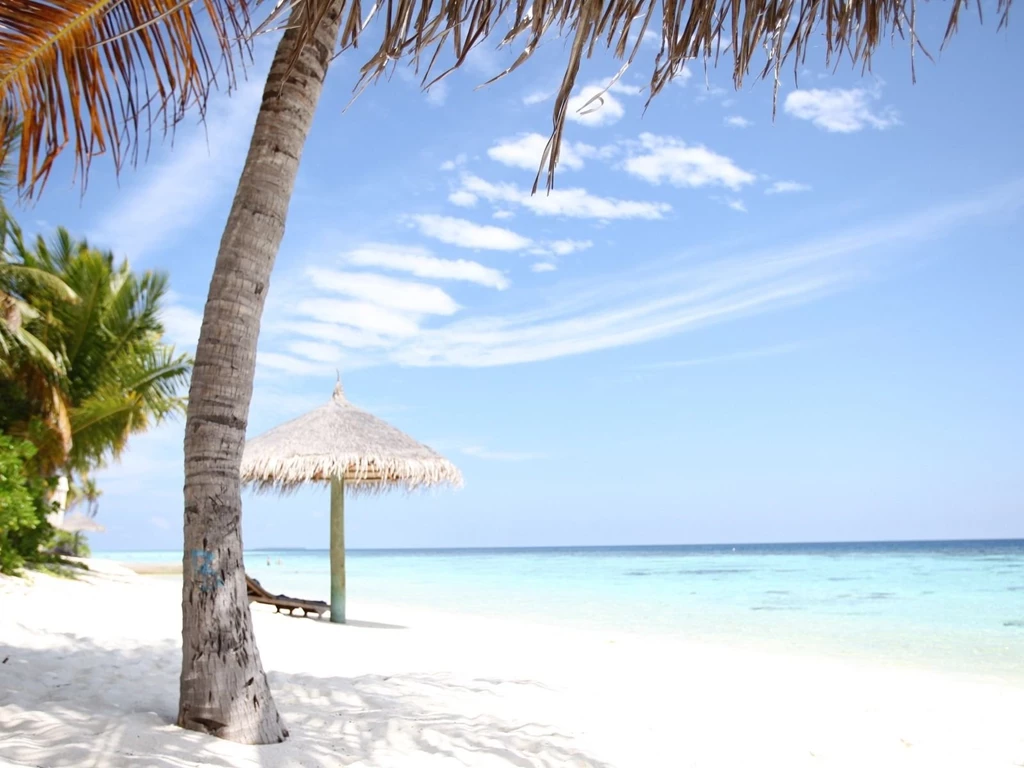 White Sand Beach 1600 X 1200 Wallpapers