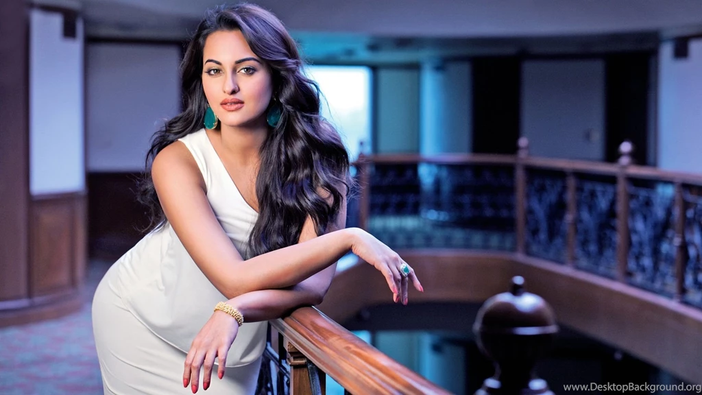 Sonakshi sinha hd wallpaper for desktop background download ...