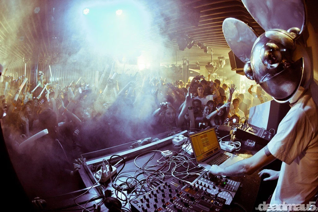 Music Djs Deadmau5