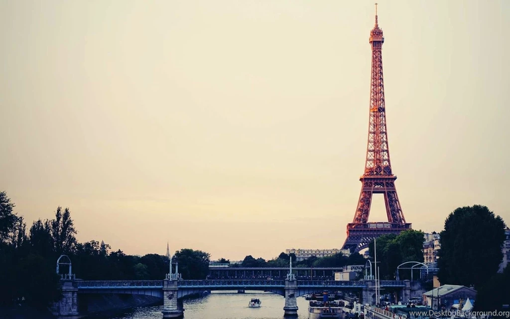Eiffel Tower Amazing Evening Wallpapers
