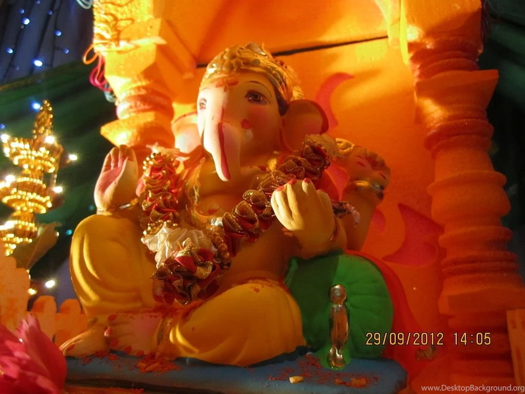 File:Siddhivinayak.JPG   Wikimedia Commons