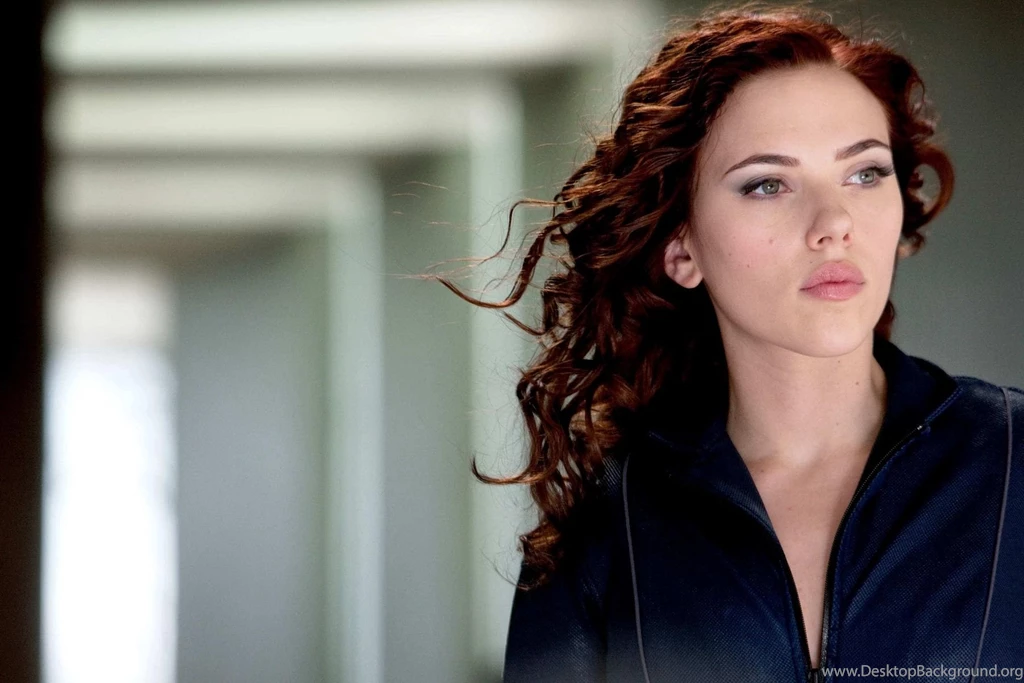 Scarlett Johansson Hot New Wallpapers