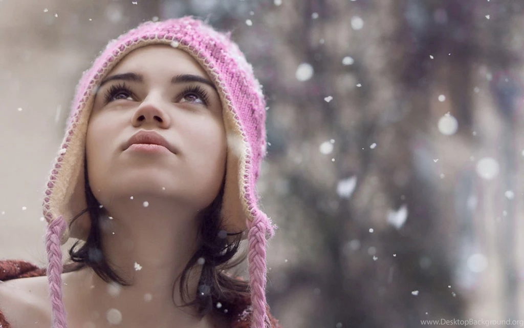 Fantastic Cute Girl Desktop Wallpapers   Zibrato