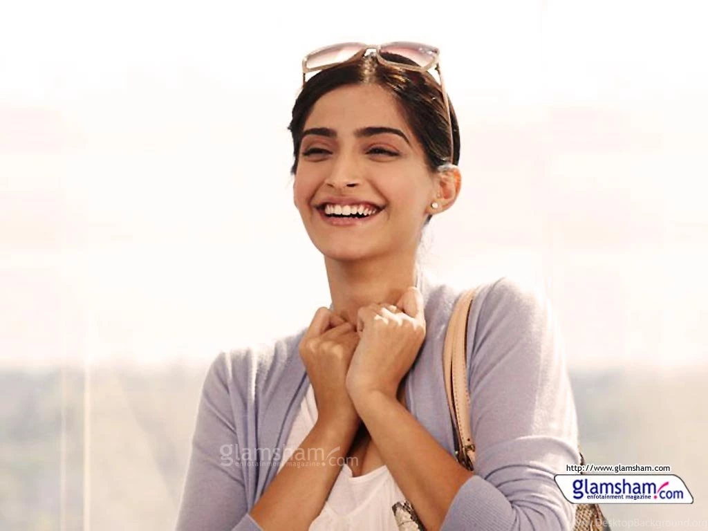 Sonam Kapoor High Resolution Image 39394 Glamsham.