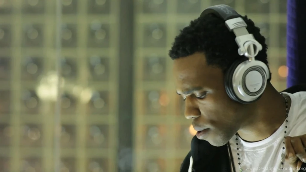 Video: Curren$y Performs At Smoke Out 2012 ‹ Fly Solez
