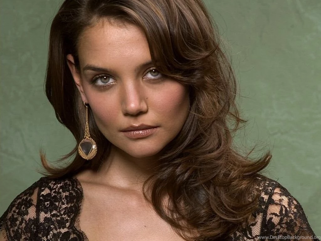 Katie Holmes Engaged