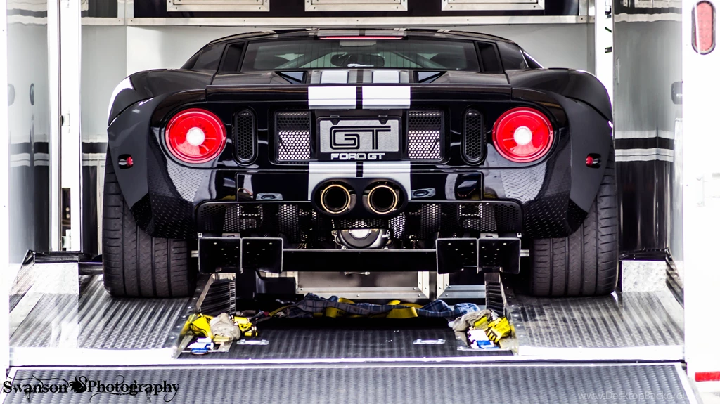 Your Ridiculously Awesome Ford GT Wallpapers Is Here