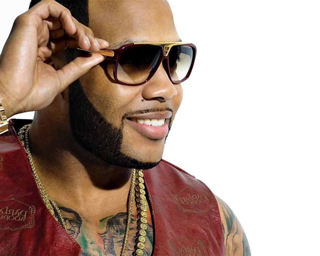 Download Wallpapers 1280x1024 Flo Rida, Glasses, Smile, Watches ...