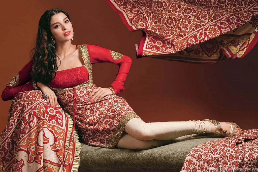 Pakistani Latest Wedding Women Dream Dress hd wallpaper desktop ...