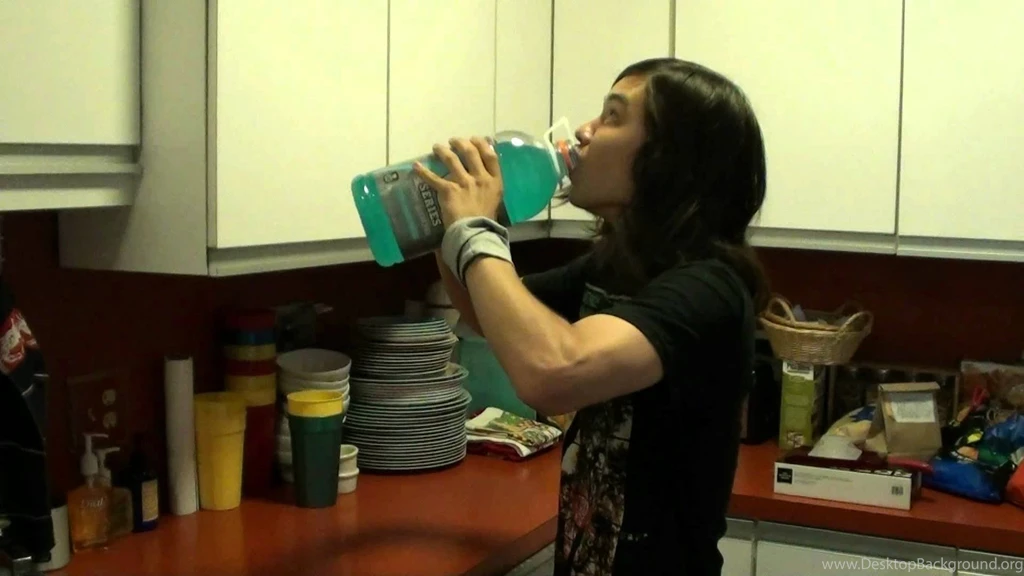 128oz Gallon Gatorade Chug In 37 Seconds. YouTube