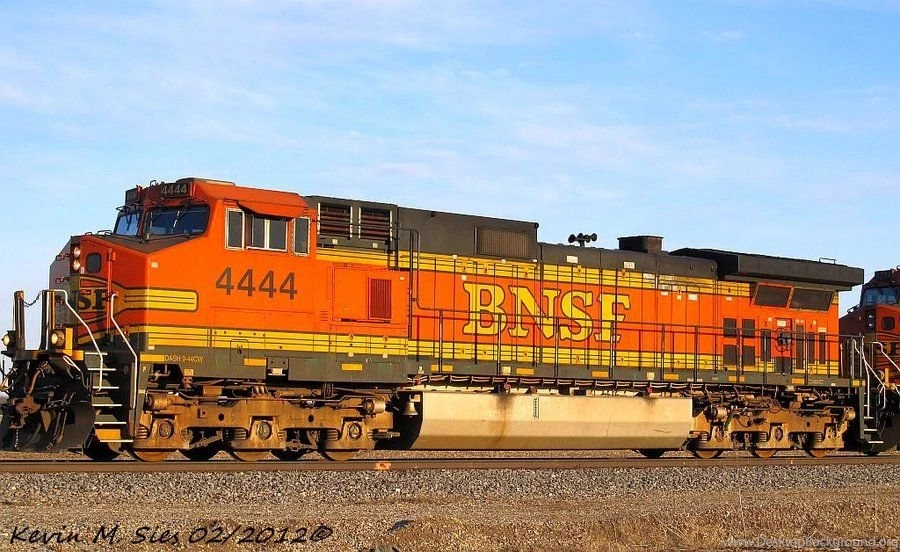 BNSF 4444 Leads The BNSF H MADGAL By EternalFlame1891 On DeviantArt