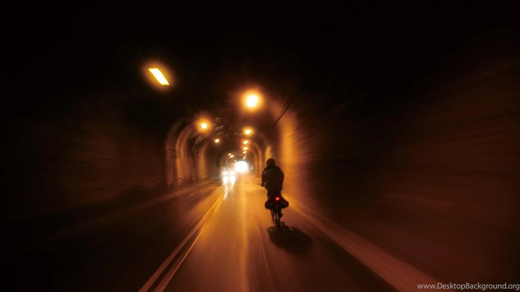 Biker Riding Through A Tunnel In Taiwan >> HD Wallpaper, Get It Now!