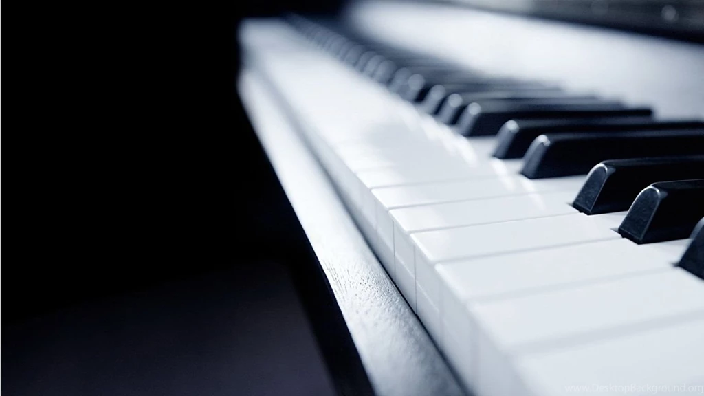 Windows 8 piano 1366x768.jpg