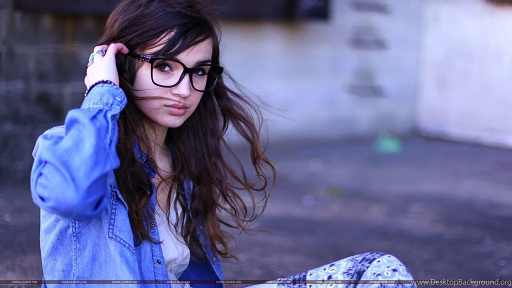 Cool Girl Sunglasses HD Wallpapers Jpg 269584