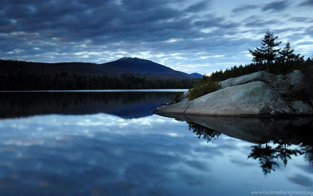 Dark Lake Water Wallpaper.