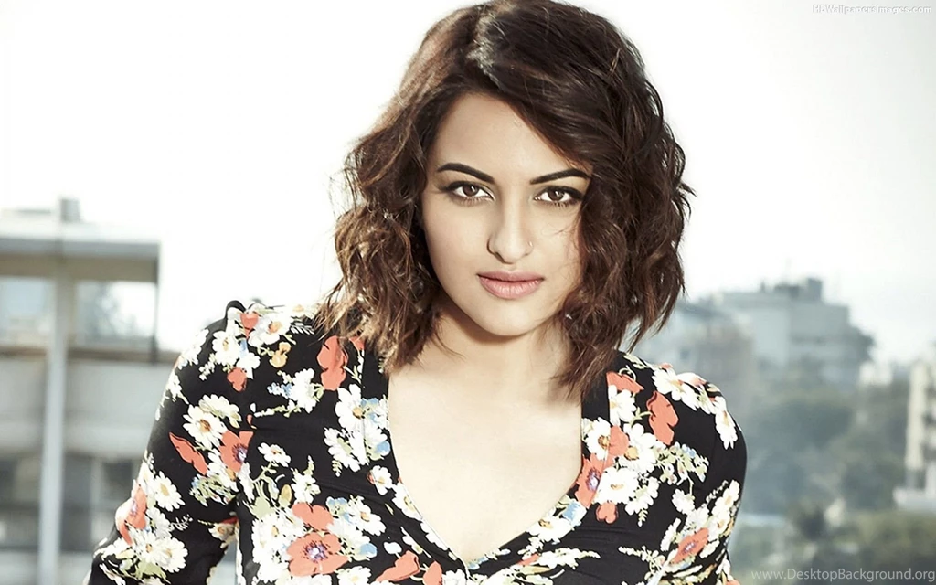 Photos Of Sonakshi Sinha HD AtozWallpapers