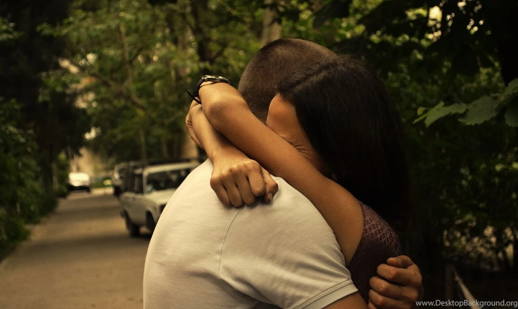 Love Hug Wallpapers