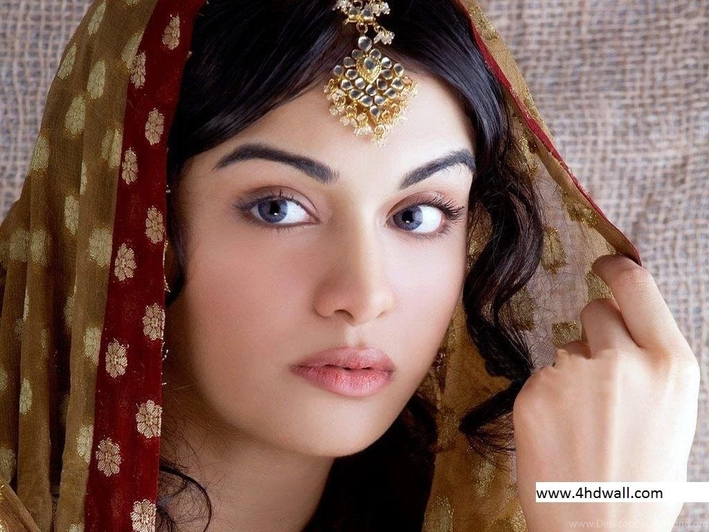 Beautiful Girls Wallpapers