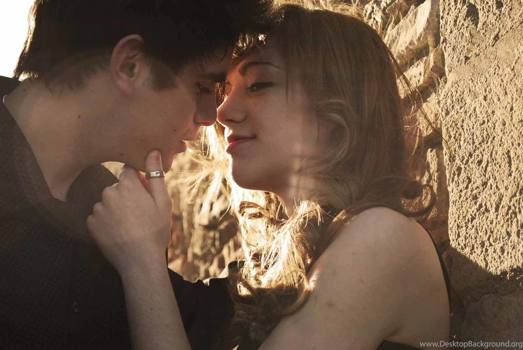 Happy Kiss Day 2016 SMS, Wishes, Quotes, Wallpaper, Images ...